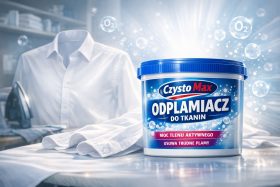 Opakowanie odplamiacza do tkanin Czysto Max na tle białej koszuli i żelazka